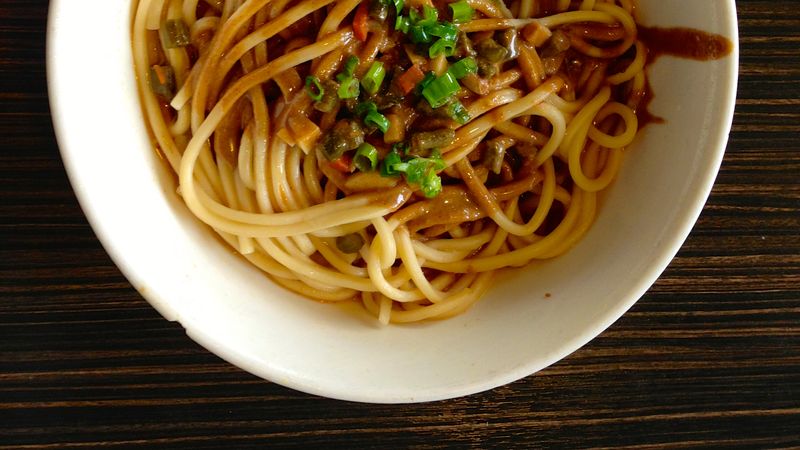 Hot Dry Noodles