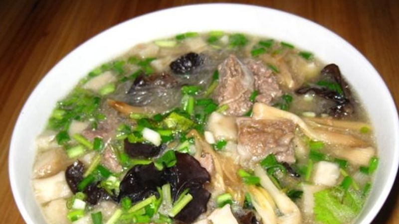 Yangrou Paomo